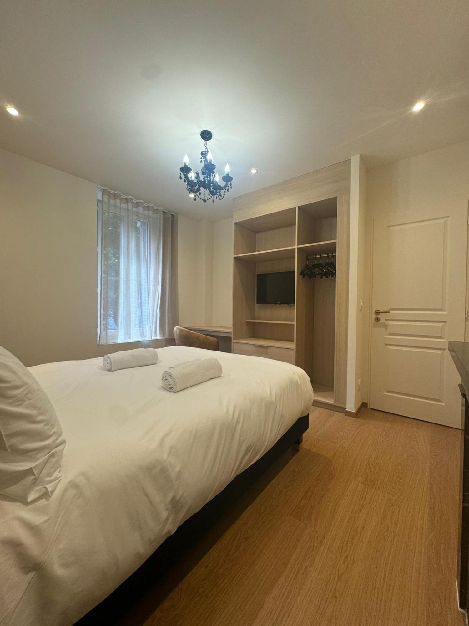 Appartements Confortables Avec Vue Montagne - Residence Villa Belle Fleur Château-Ville-Vieille Exteriör bild