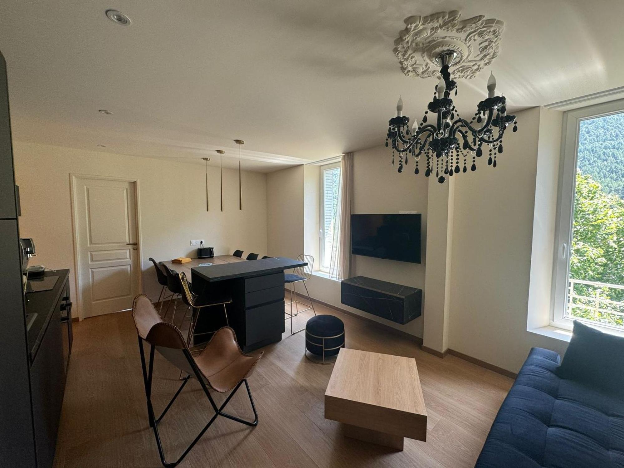 Appartements Confortables Avec Vue Montagne - Residence Villa Belle Fleur Château-Ville-Vieille Exteriör bild