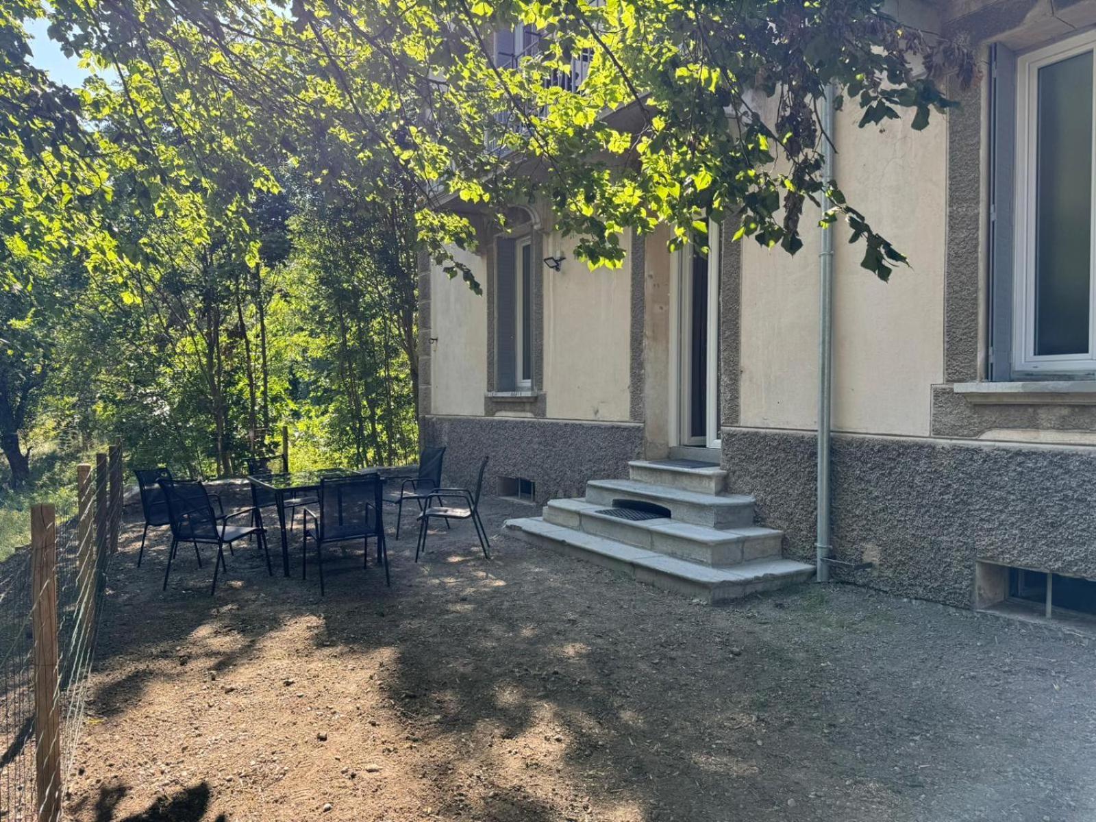 Appartements Confortables Avec Vue Montagne - Residence Villa Belle Fleur Château-Ville-Vieille Exteriör bild