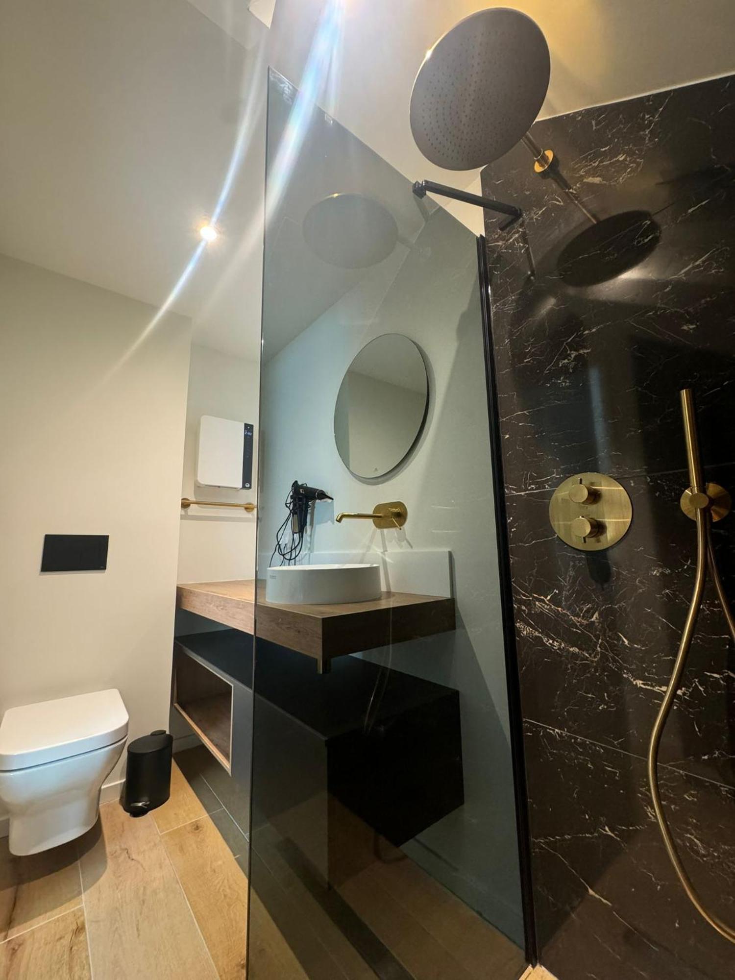 Appartements Confortables Avec Vue Montagne - Residence Villa Belle Fleur Château-Ville-Vieille Exteriör bild