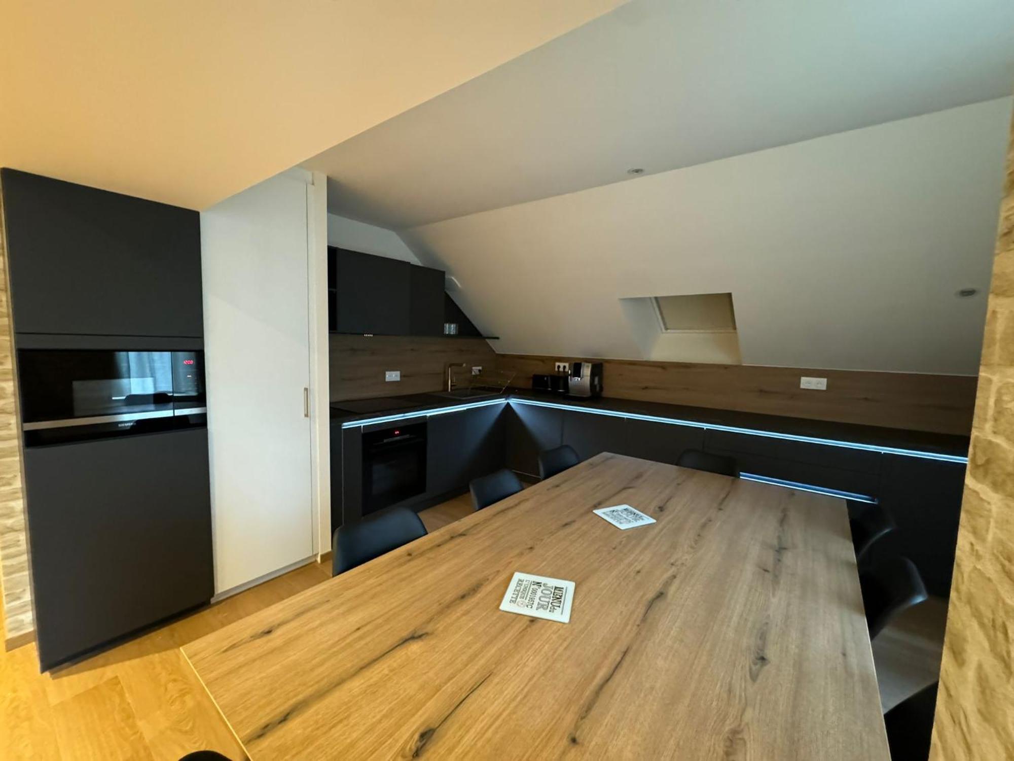 Appartements Confortables Avec Vue Montagne - Residence Villa Belle Fleur Château-Ville-Vieille Exteriör bild