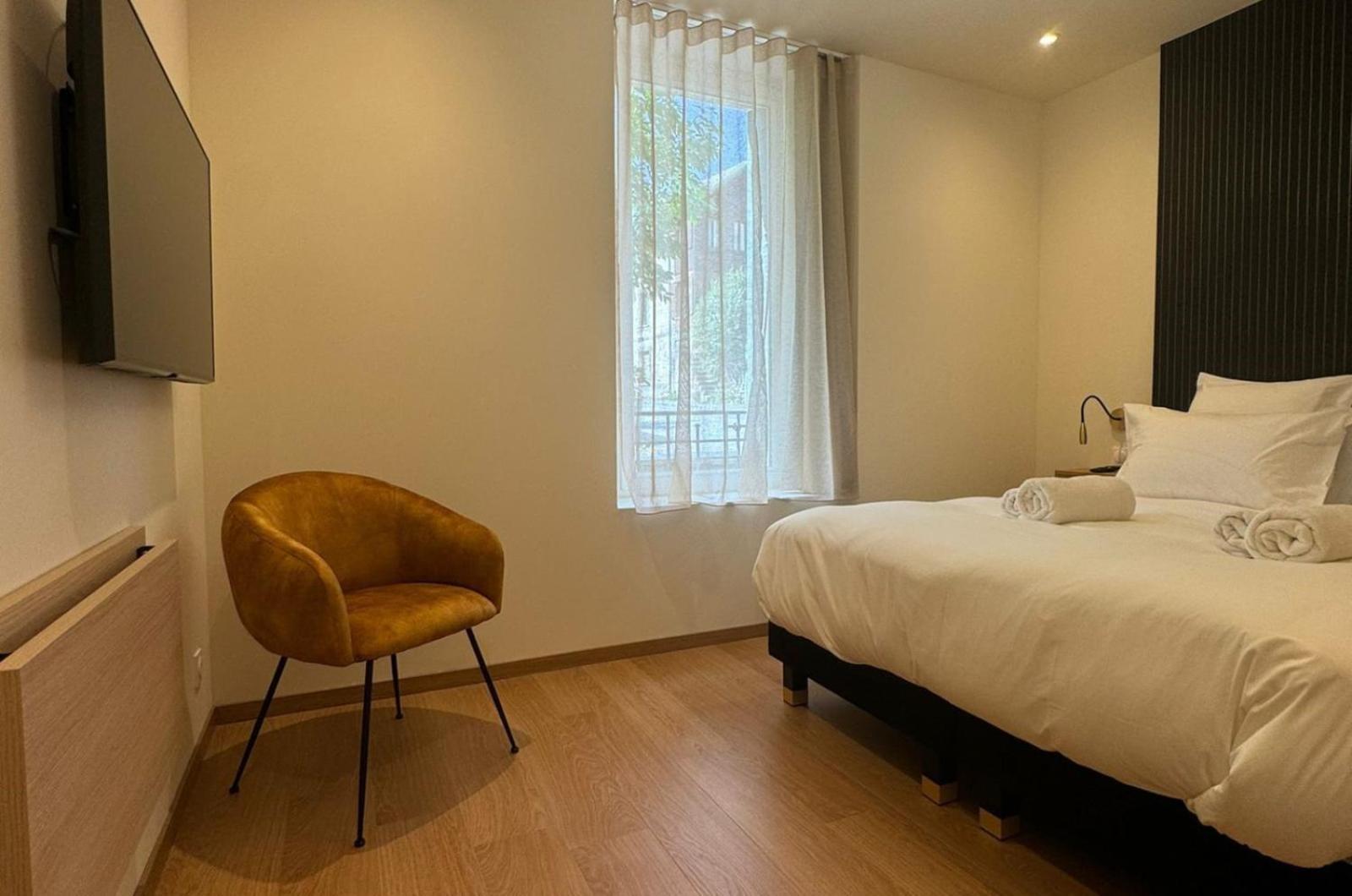Appartements Confortables Avec Vue Montagne - Residence Villa Belle Fleur Château-Ville-Vieille Exteriör bild