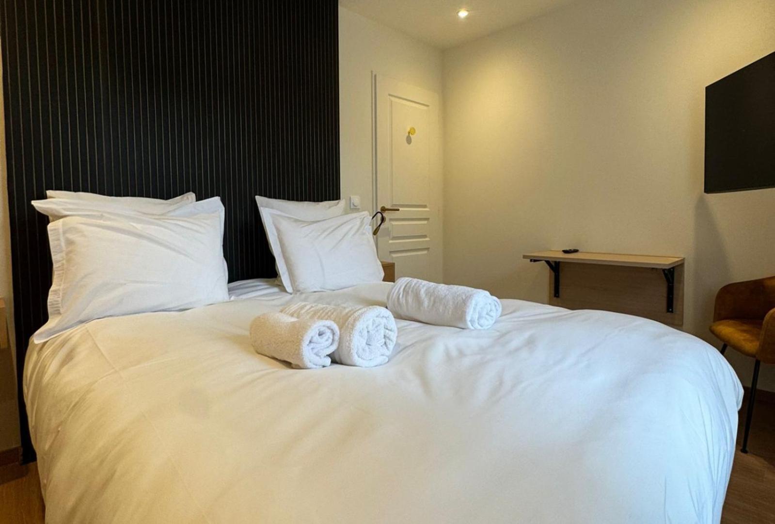 Appartements Confortables Avec Vue Montagne - Residence Villa Belle Fleur Château-Ville-Vieille Exteriör bild